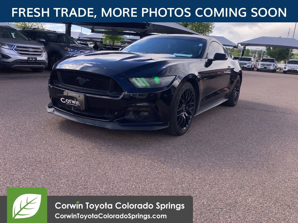 Used 2017 Ford Mustang GT Premium w/ GT Performance Package RWD image 3