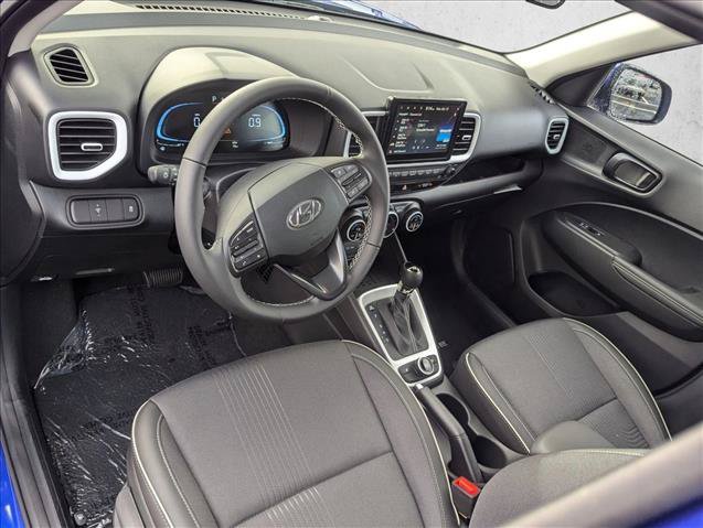 New 2025 Hyundai Venue Limited FWD image 3