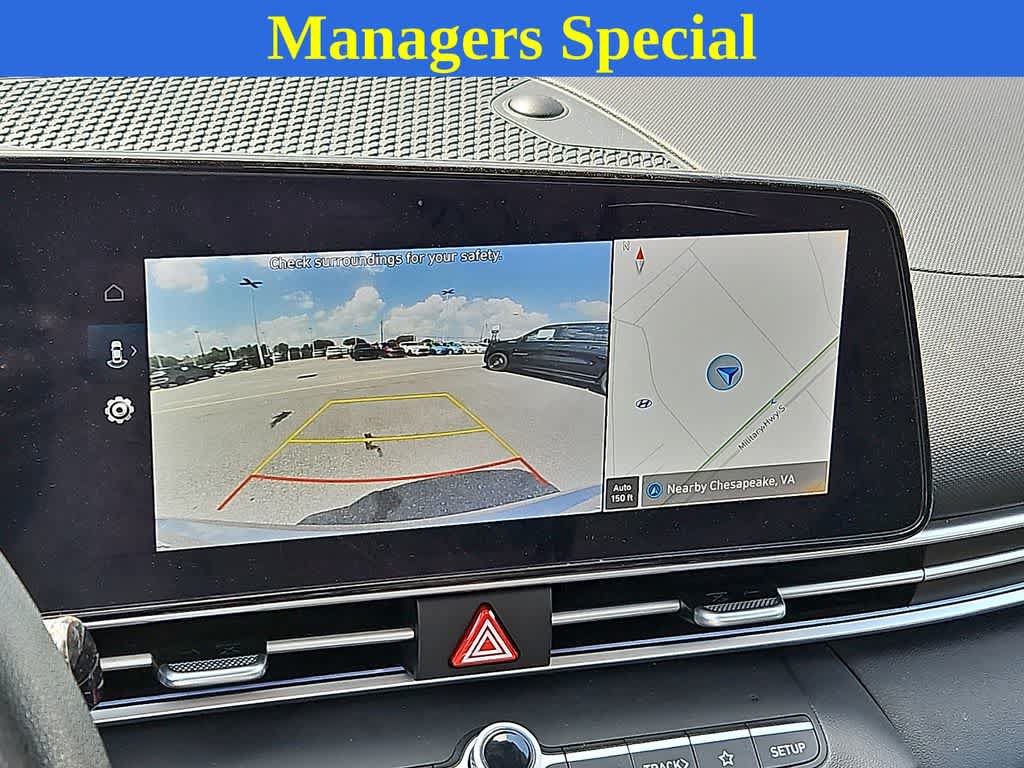 Used 2024 Hyundai Elantra SEL FWD image 18