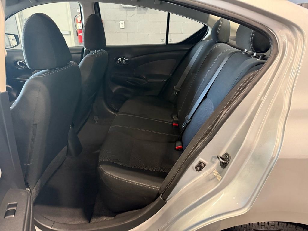 Used 2015 Nissan Versa SV image 21