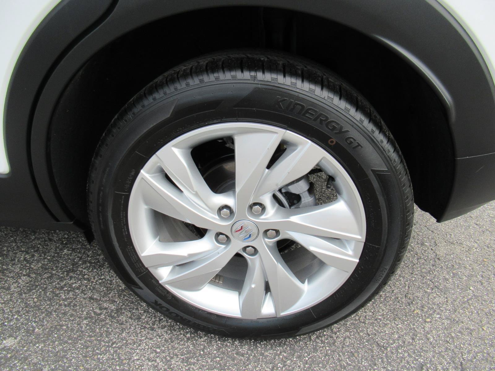 Used 2025 Buick Encore GX Preferred FWD image 9