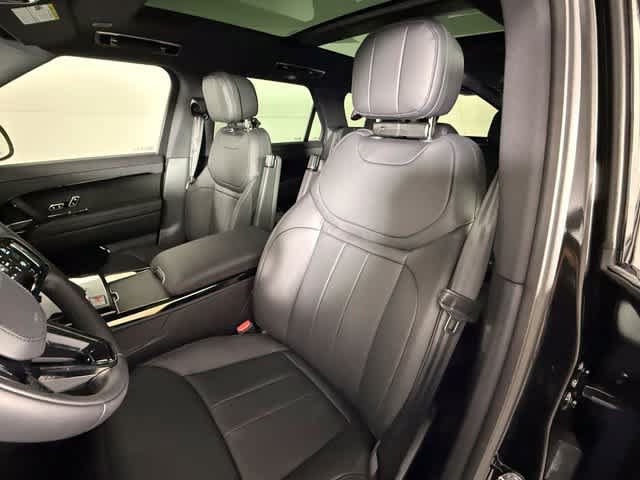 New 2027 Land Rover Range Rover Sport Dynamic SE AWD/4WD image 6