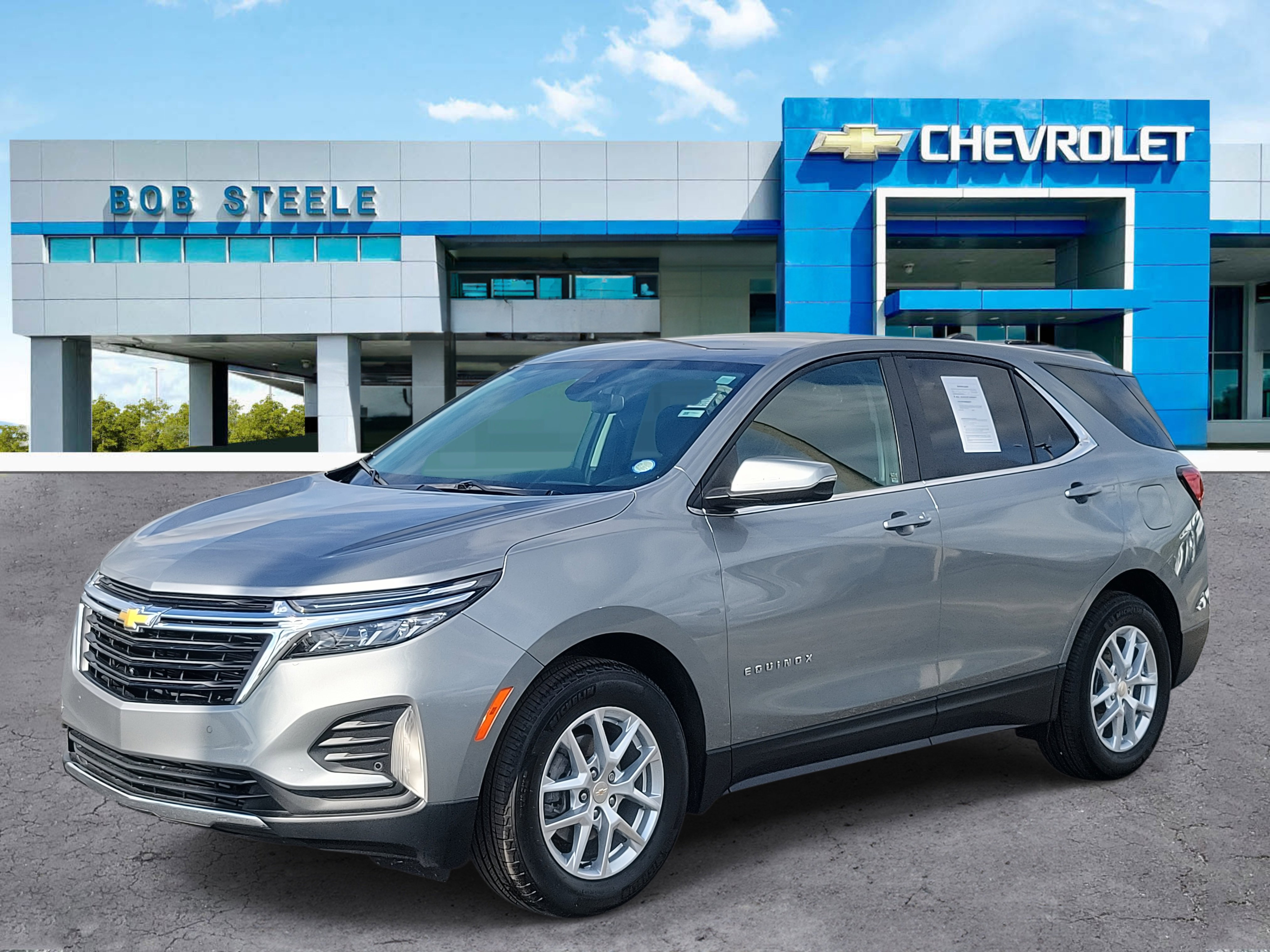 Used 2024 Chevrolet Equinox LT image 3