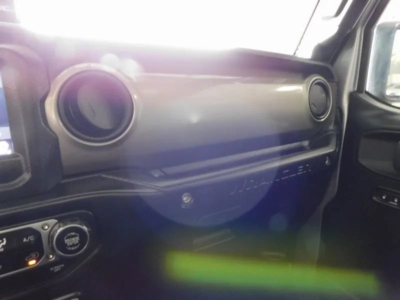 Used 2018 Jeep Wrangler Unlimited Sport S AWD/4WD image 31