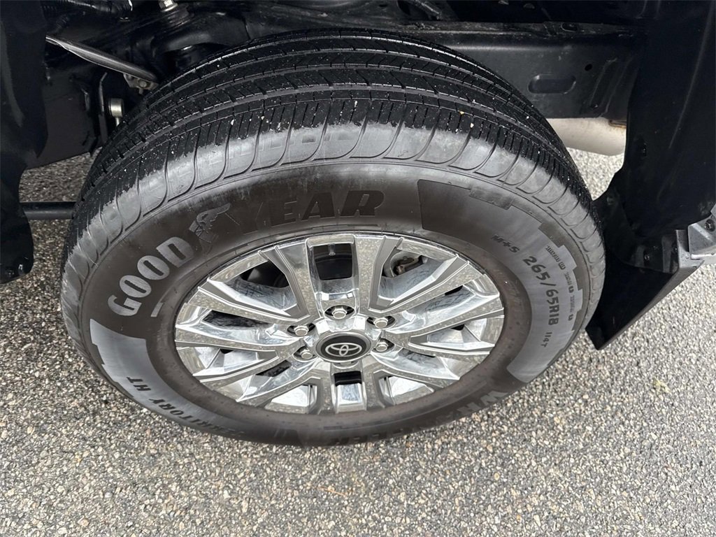 Certified 2025 Toyota Tacoma Limited image 12