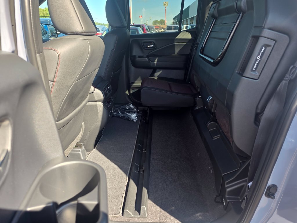 New 2026 Honda Ridgeline Black Edition image 12