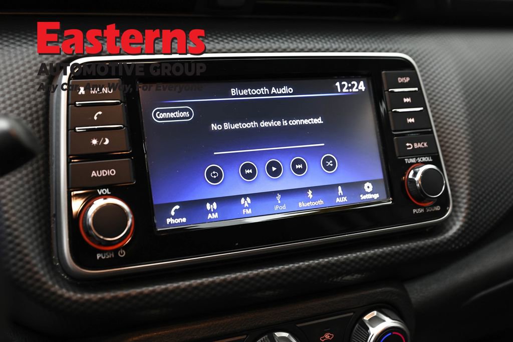 Used 2021 Nissan Kicks S image 19