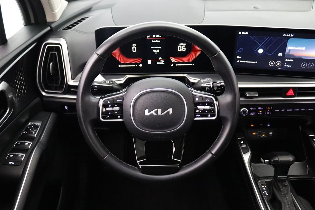 Used 2024 Kia Sorento S w/ Panoramic Sunroof Package FWD image 16