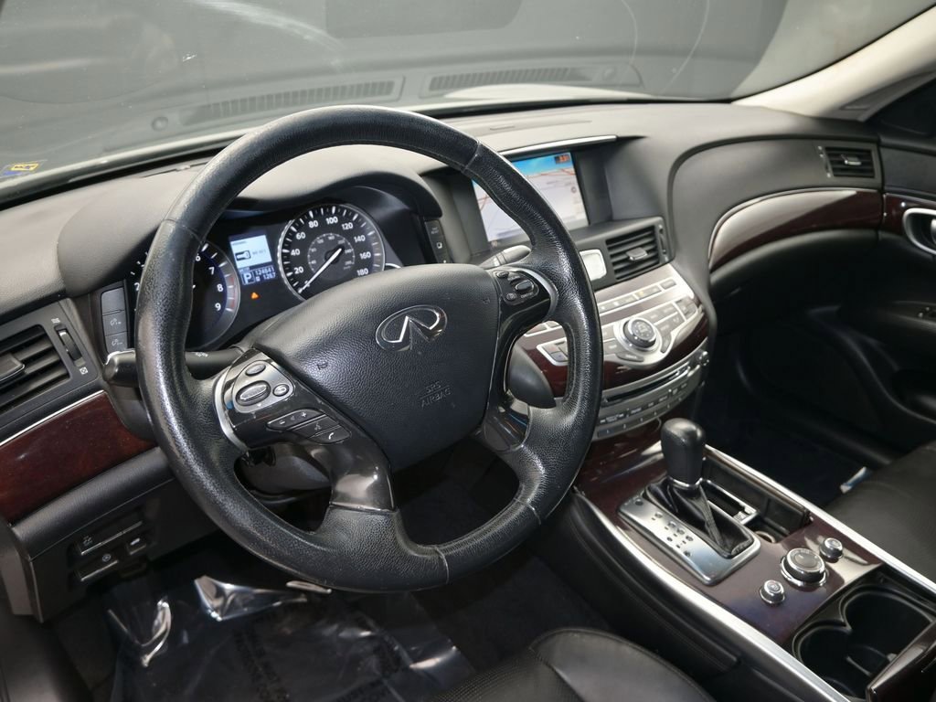 Used 2011 INFINITI M37 w/ Premium Pkg image 17