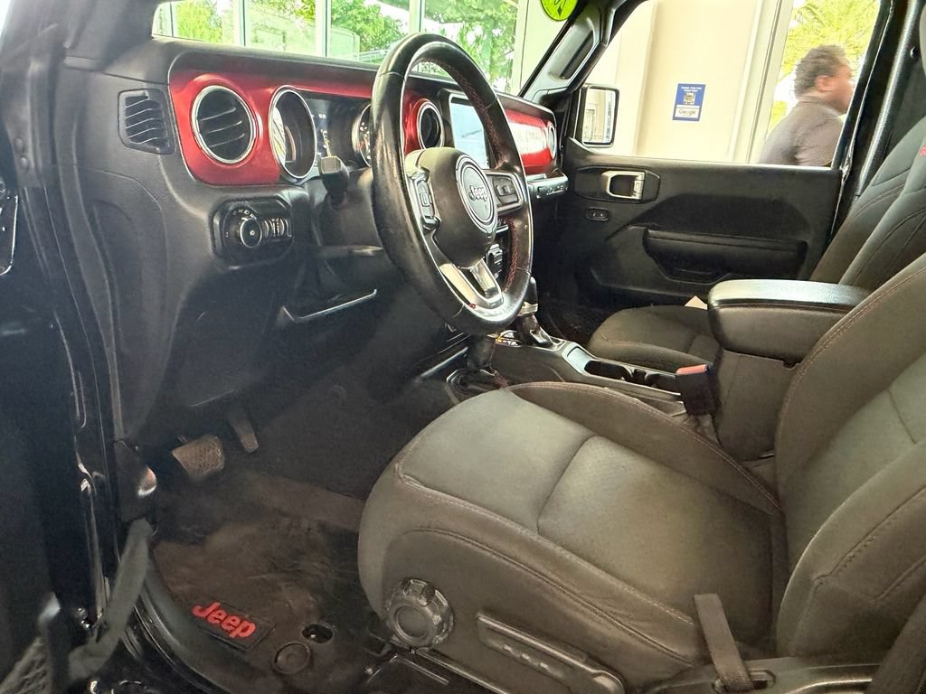 Used 2021 Jeep Wrangler Unlimited Rubicon AWD/4WD image 12