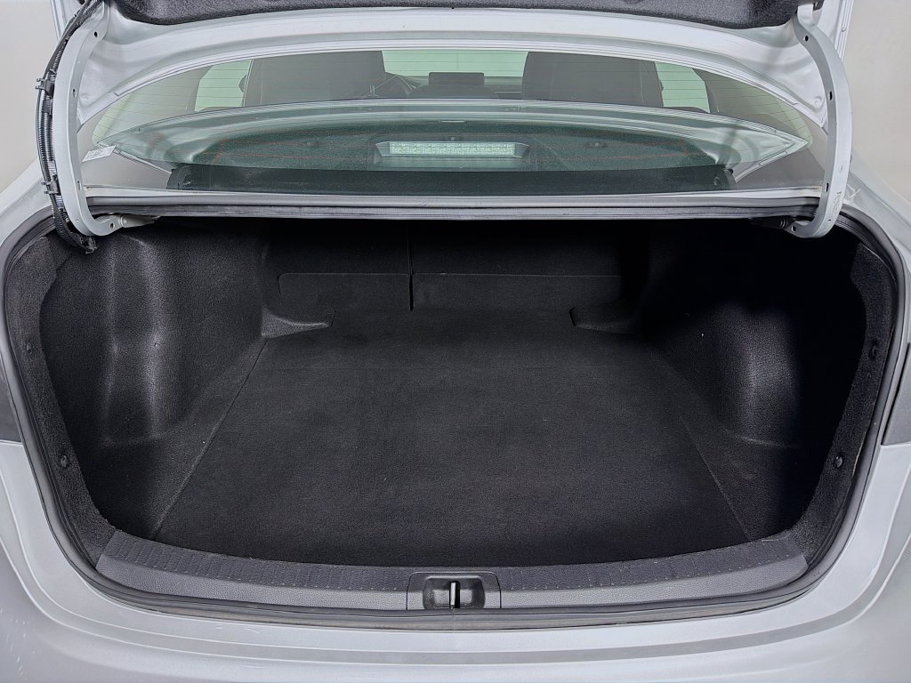 Used 2024 Toyota Corolla LE FWD image 23