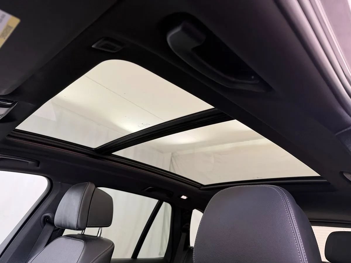 Used 2020 BMW X5 M50i AWD/4WD image 9