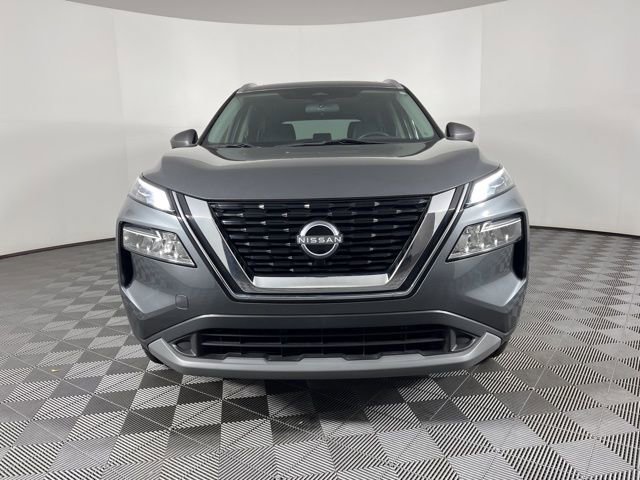 Used 2023 Nissan Rogue SV w/ SV Premium B Package image 3