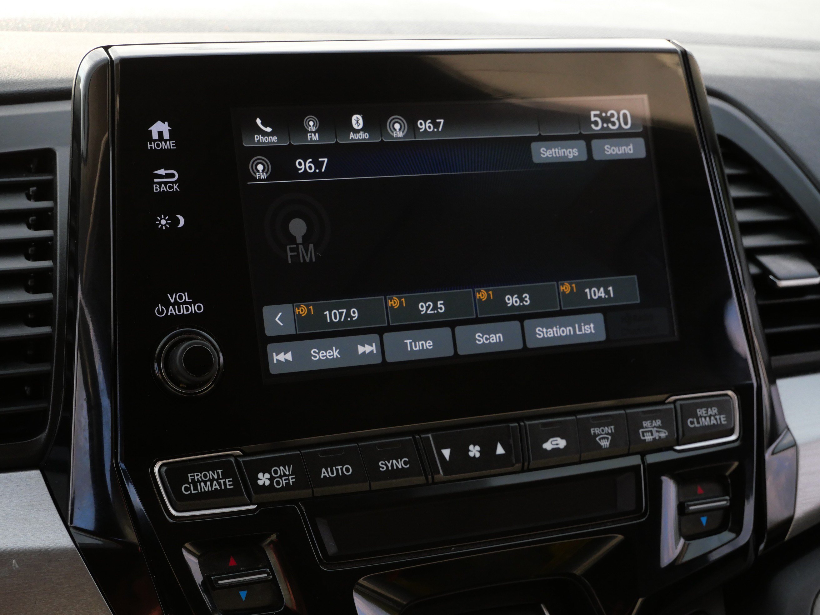 Used 2018 Honda Odyssey EX-L image 22