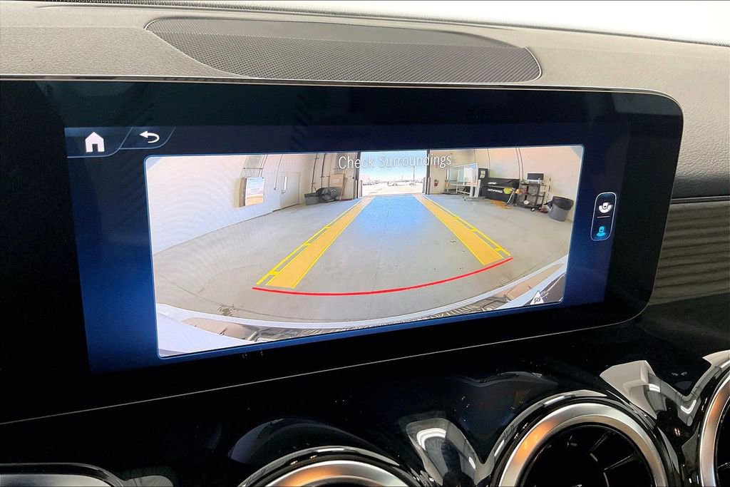Used 2026 Mercedes-Benz GLB 250 image 25
