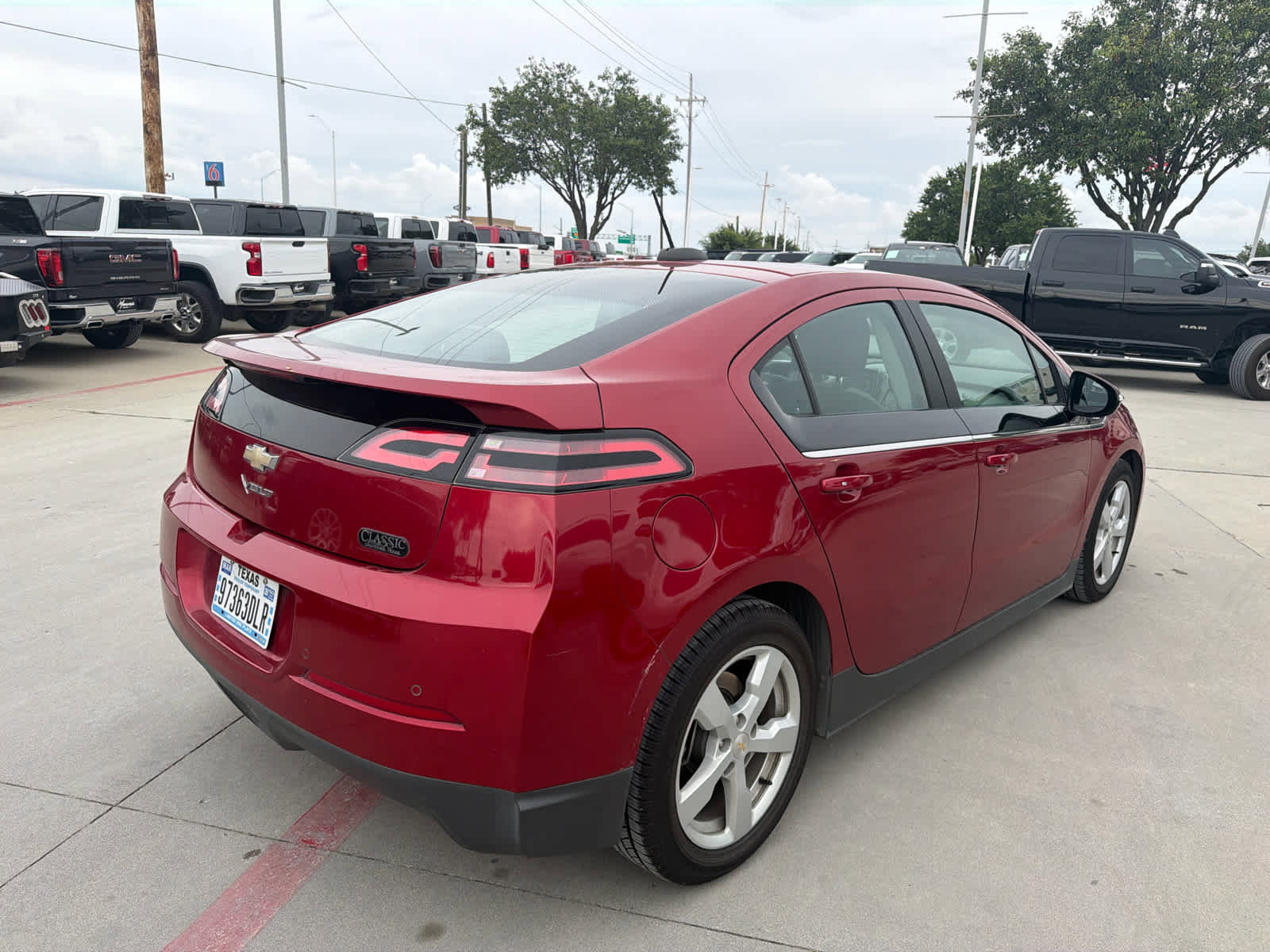 Used 2015 Chevrolet Volt w/ Enhanced Safety Package 1 FWD image 4