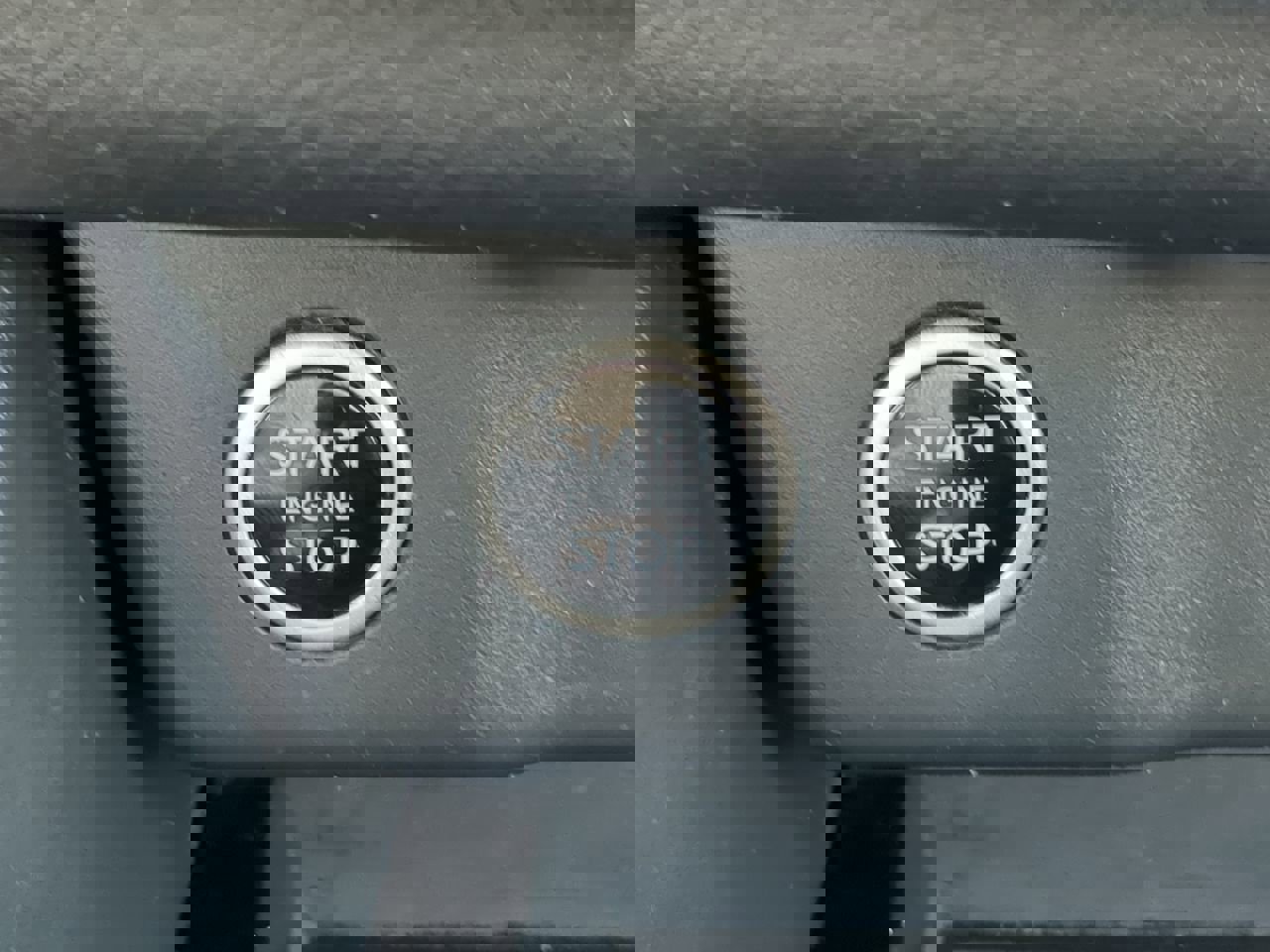 Used 2023 Nissan Rogue SV image 28