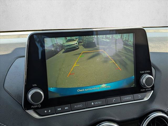 Used 2025 Nissan Sentra SV FWD image 18
