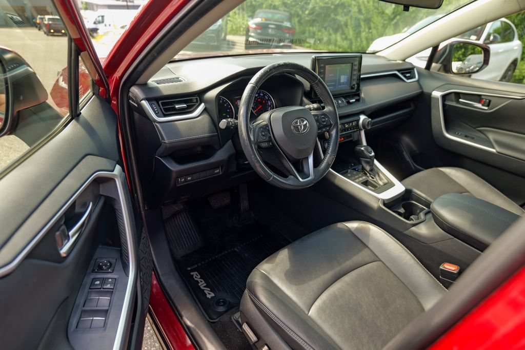 Used 2019 Toyota RAV4 XLE Premium w/ All Weather Liner Package AWD/4WD image 16