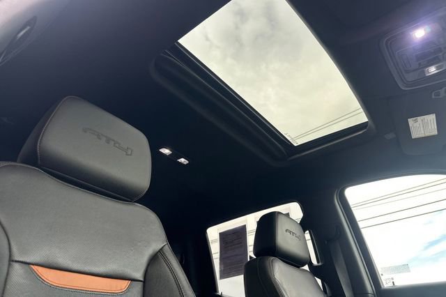 Used 2021 GMC Sierra 1500 AT4 w/ AT4 Premium Package image 18