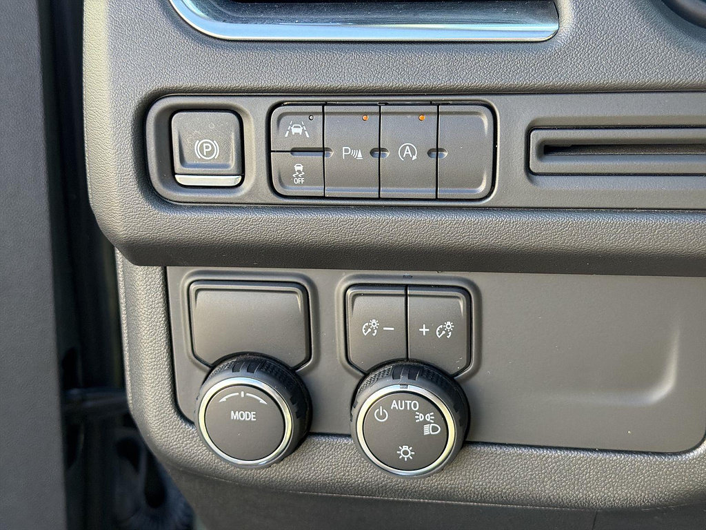 Used 2024 Chevrolet Tahoe Premier RWD image 17