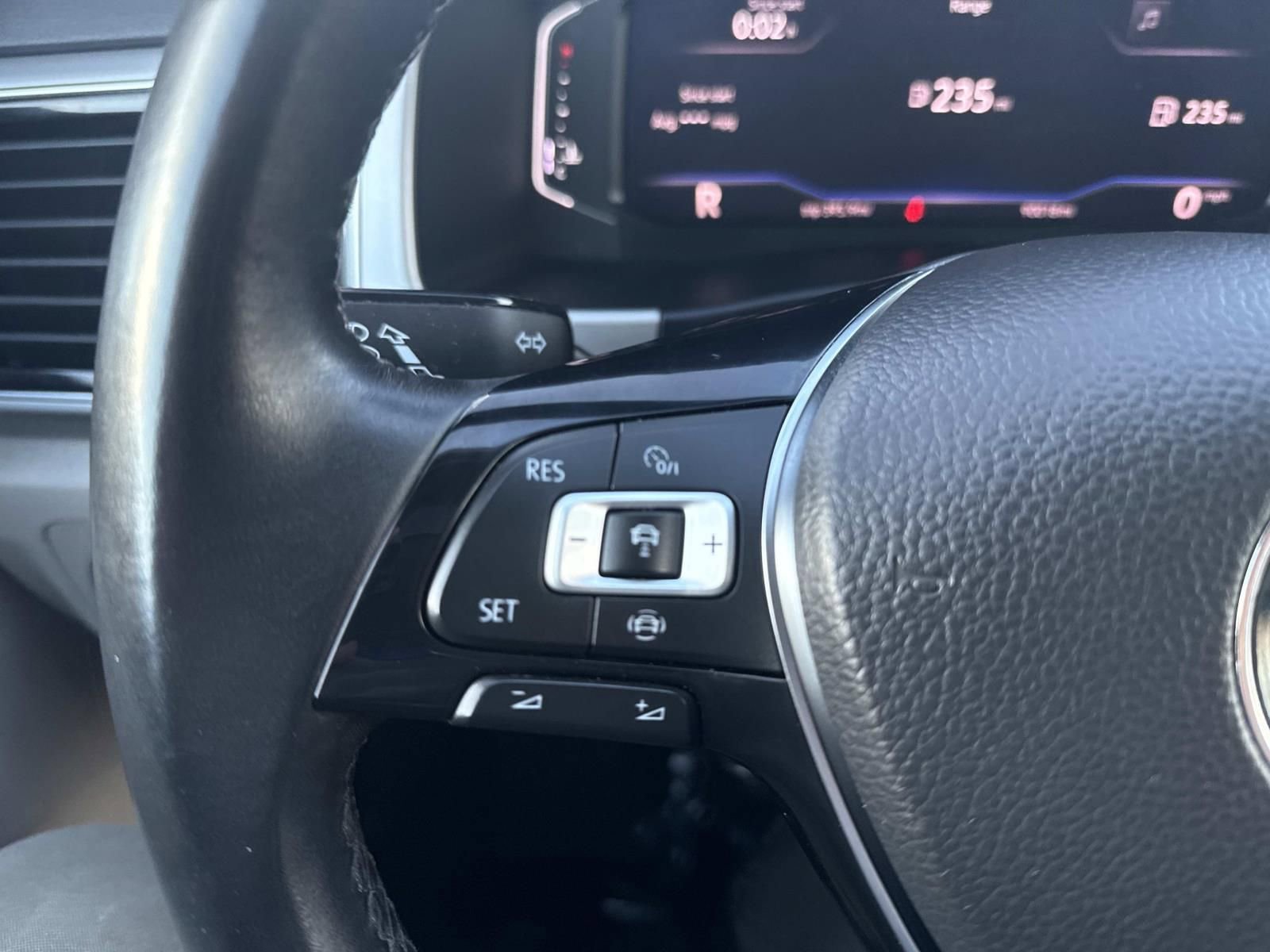 Used 2019 Volkswagen Atlas SEL image 31