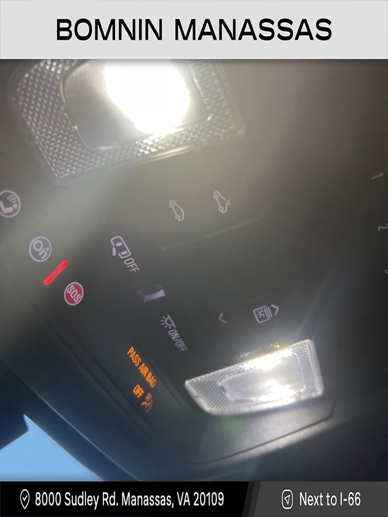 Used 2022 Cadillac XT6 Premium Luxury image 8