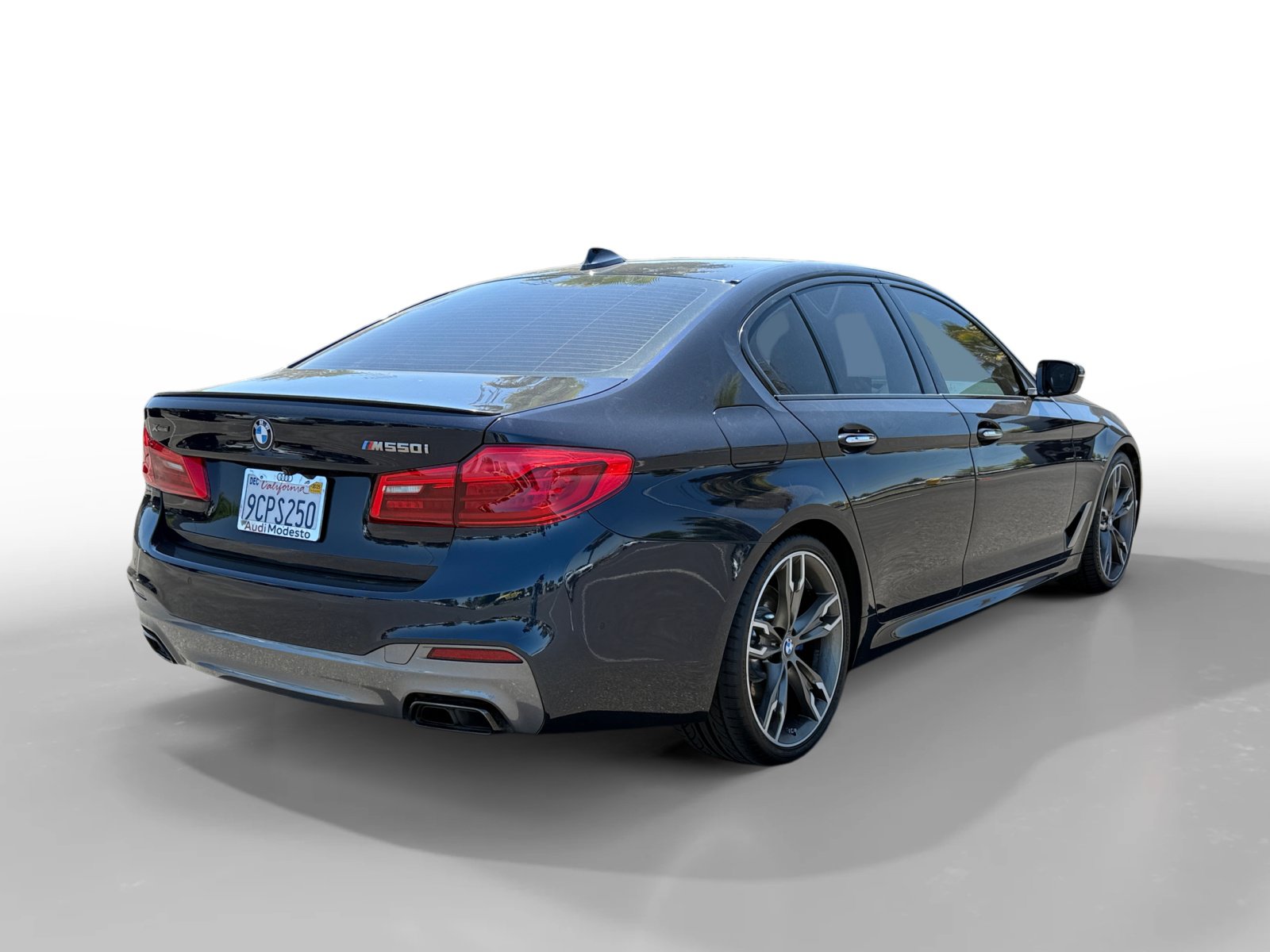 Used 2018 BMW M550i xDrive AWD/4WD image 5