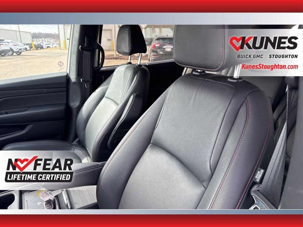 Used 2025 Honda Odyssey Sport-L image 28