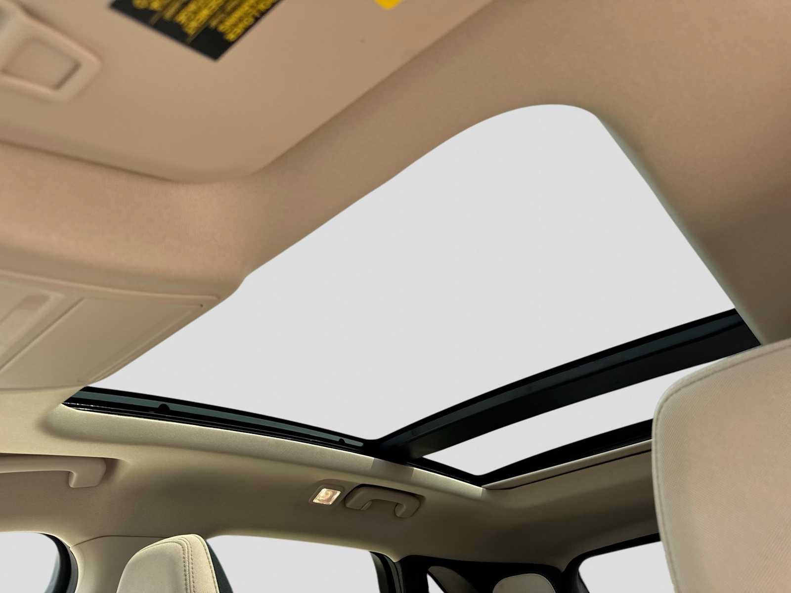 Certified 2020 Ford Escape SE FWD image 18