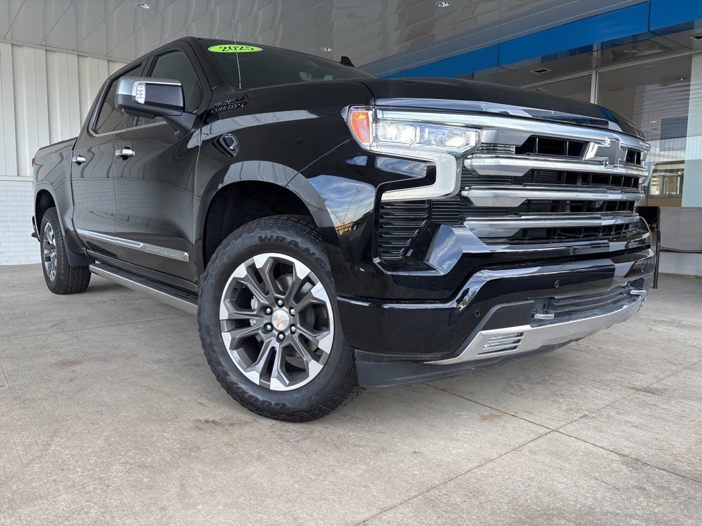 Used 2025 Chevrolet Silverado 1500 High Country w/ Technology Package image 38