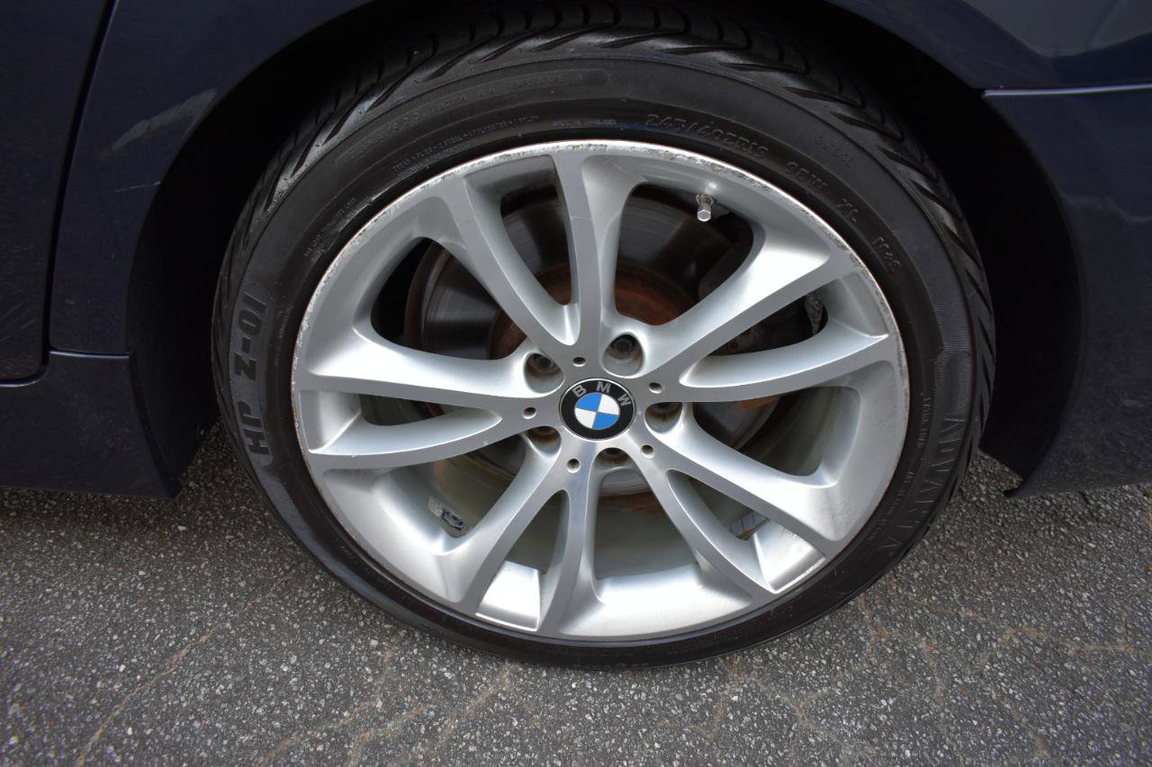 Used 2015 BMW 550i Sedan RWD image 40