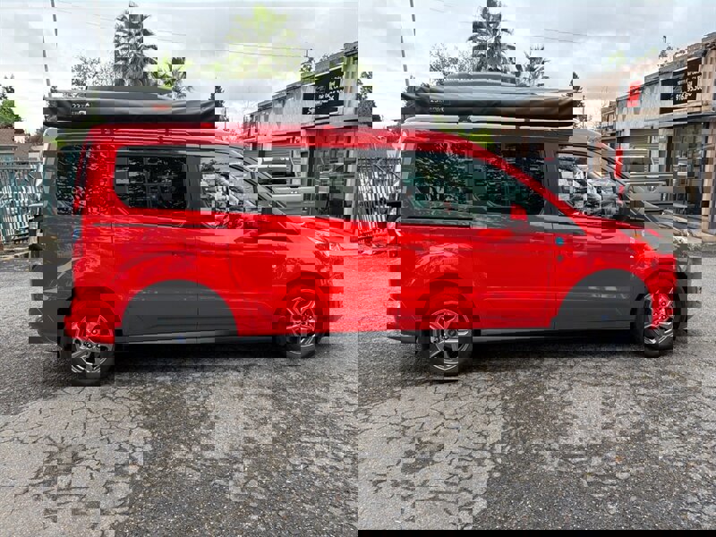 Used 2022 Ford Transit Connect Titanium w/ Trailer Tow Package image 7