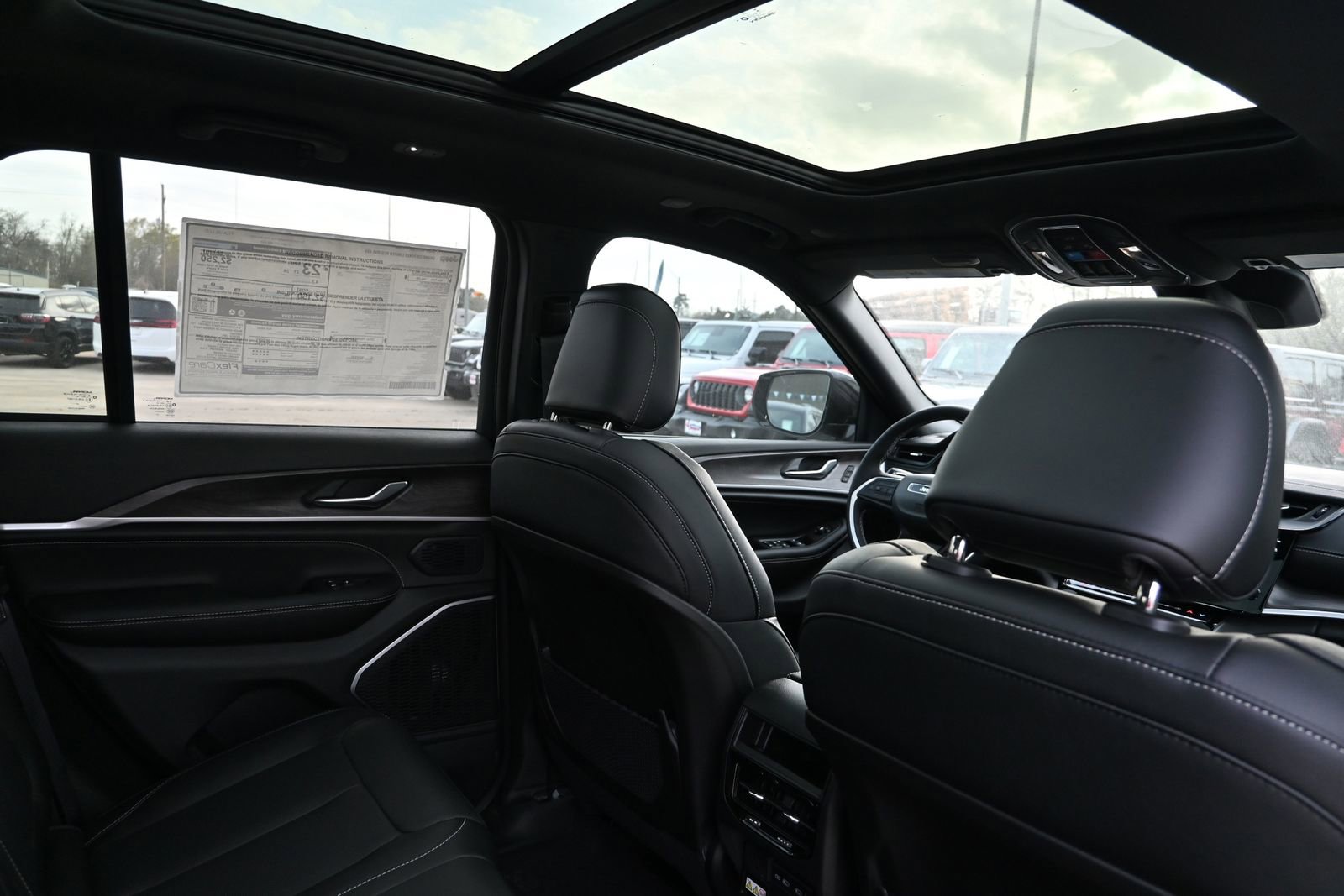 New 2026 Jeep Grand Cherokee Limited image 23