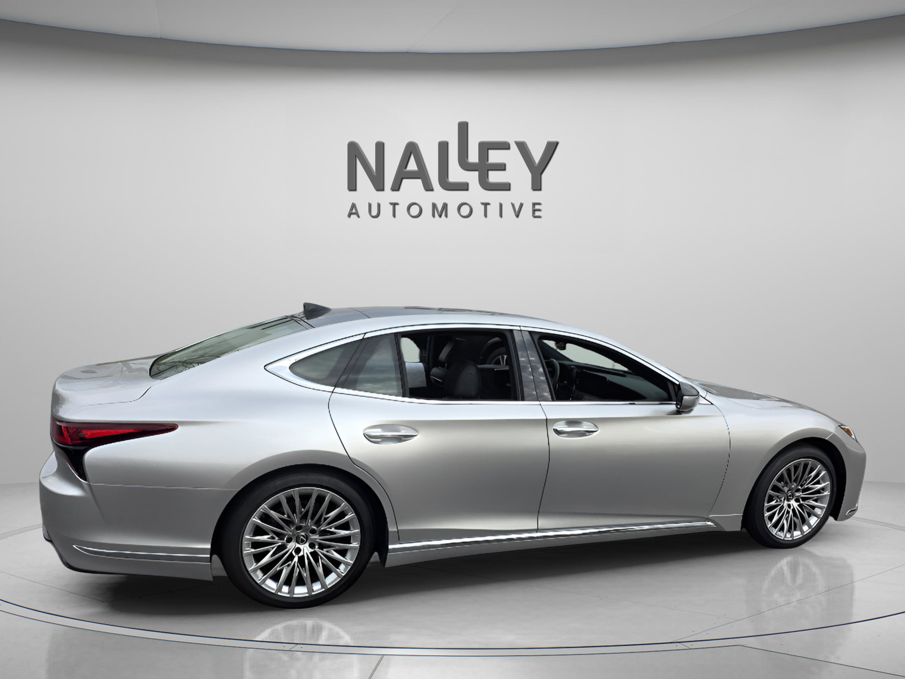 Certified 2024 Lexus LS 500 w/ Interior Upgrade Package image 5