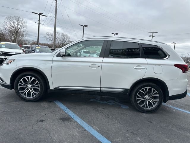 Used 2018 Mitsubishi Outlander SEL image 22
