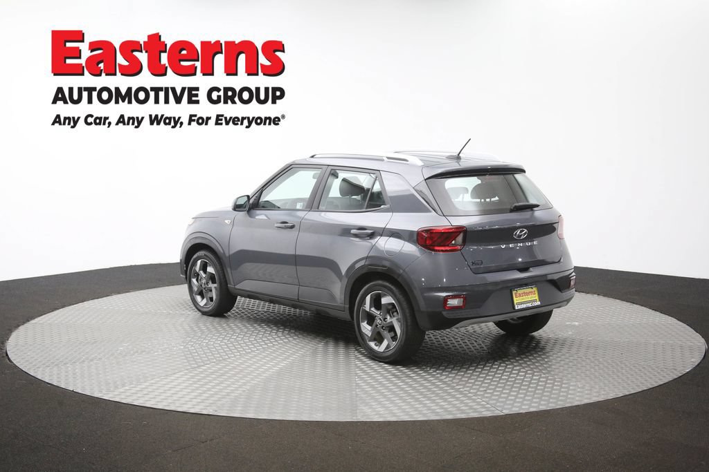 Used 2025 Hyundai Venue SEL FWD image 63