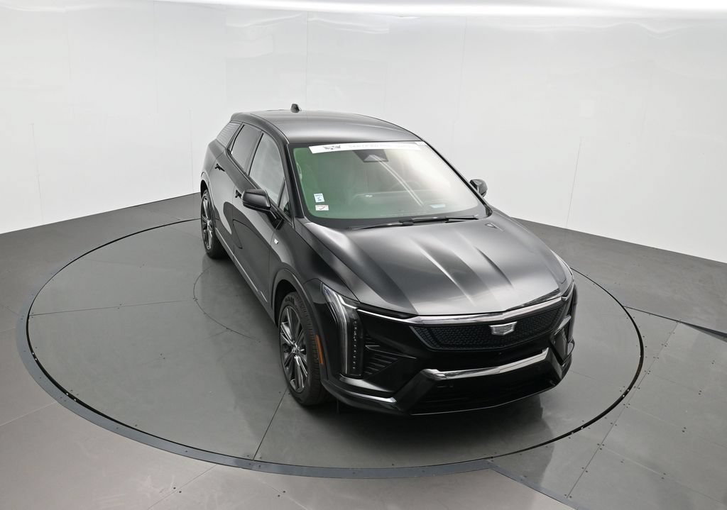 Used 2025 Cadillac Optiq Sport 2 AWD/4WD image 39