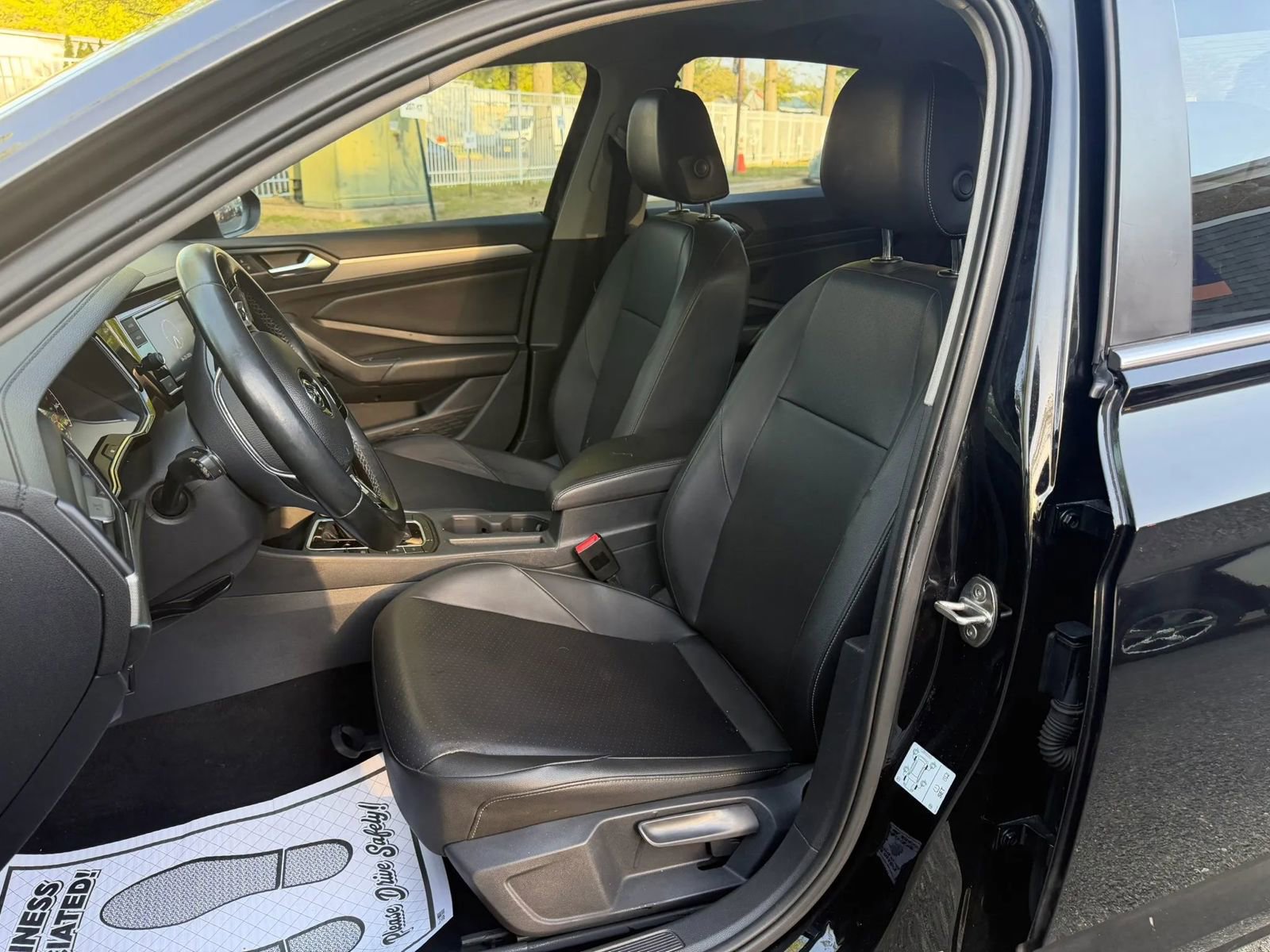 Used 2019 Volkswagen Jetta SE FWD image 11