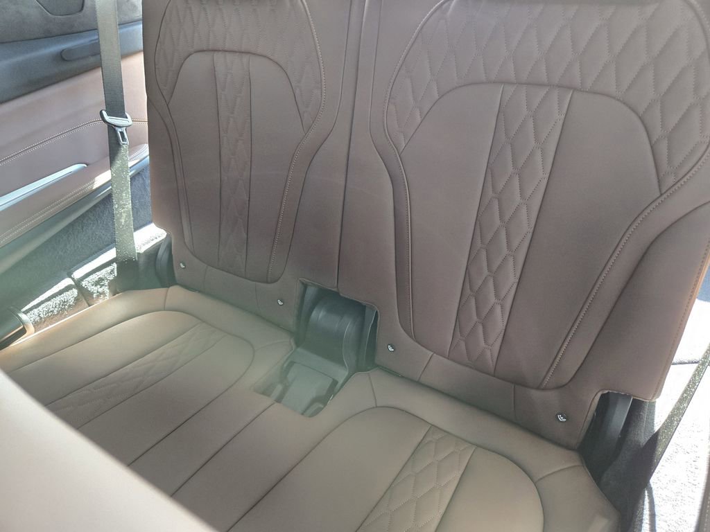 Certified 2025 BMW X7 M60i image 33