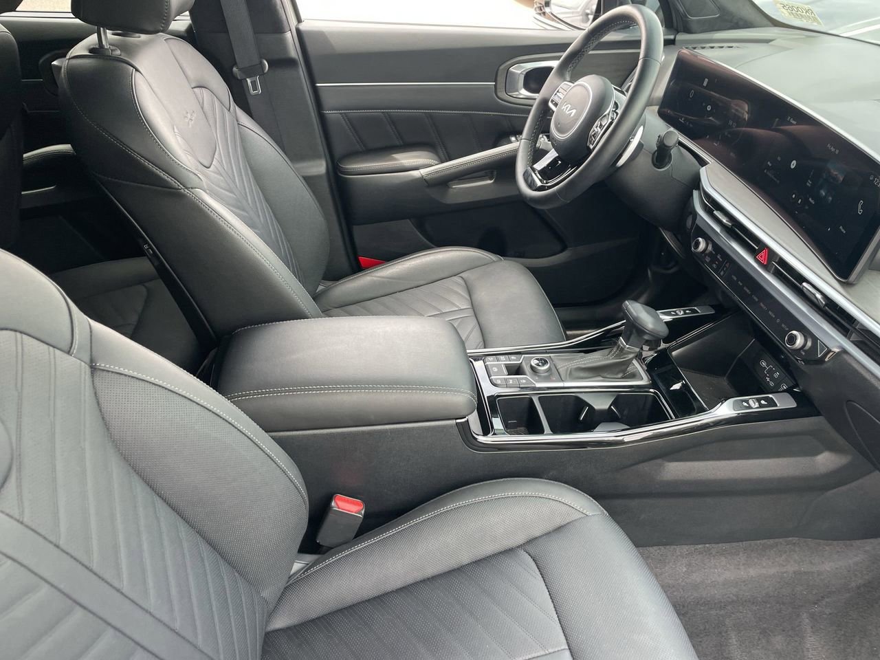 Certified 2025 Kia Sorento SX Prestige image 11