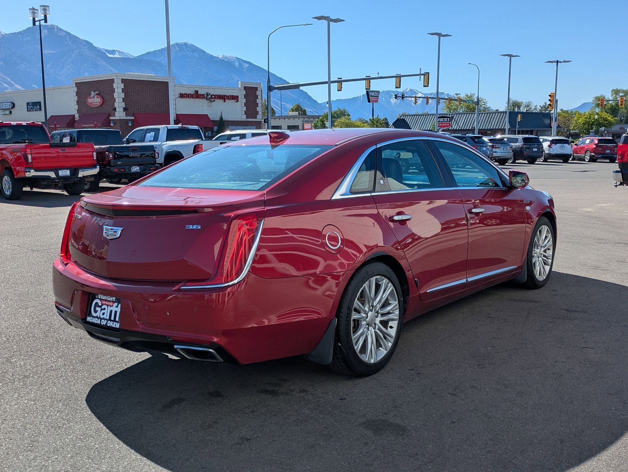 Used 2019 Cadillac XTS Luxury FWD image 3