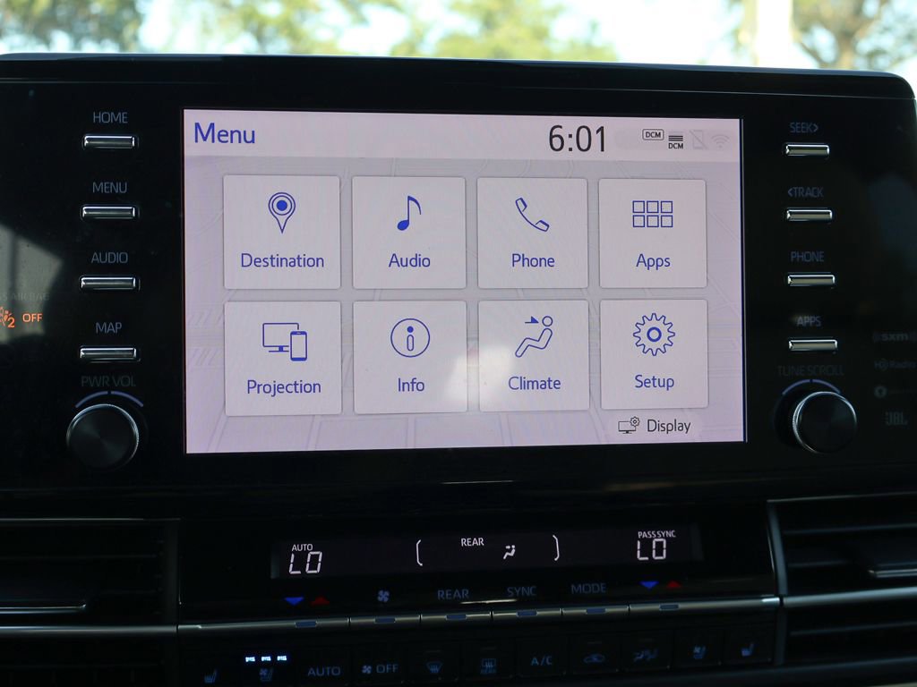 Used 2023 Toyota Sienna Limited FWD image 53