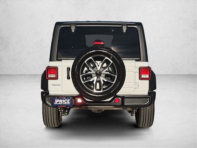 Used 2025 Jeep Wrangler Sport S image 7