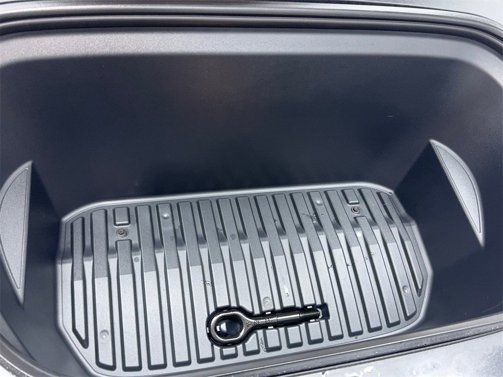 Used 2021 Tesla Model Y Long Range image 61