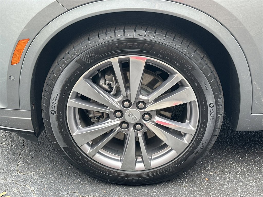 Used 2023 Cadillac XT6 Premium Luxury w/ Technology Package image 11