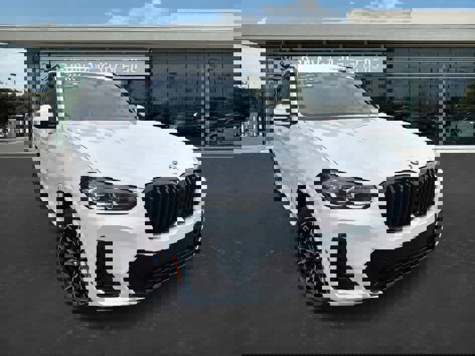 Certified 2024 BMW X3 xDrive30i w/ Premium Package image 3