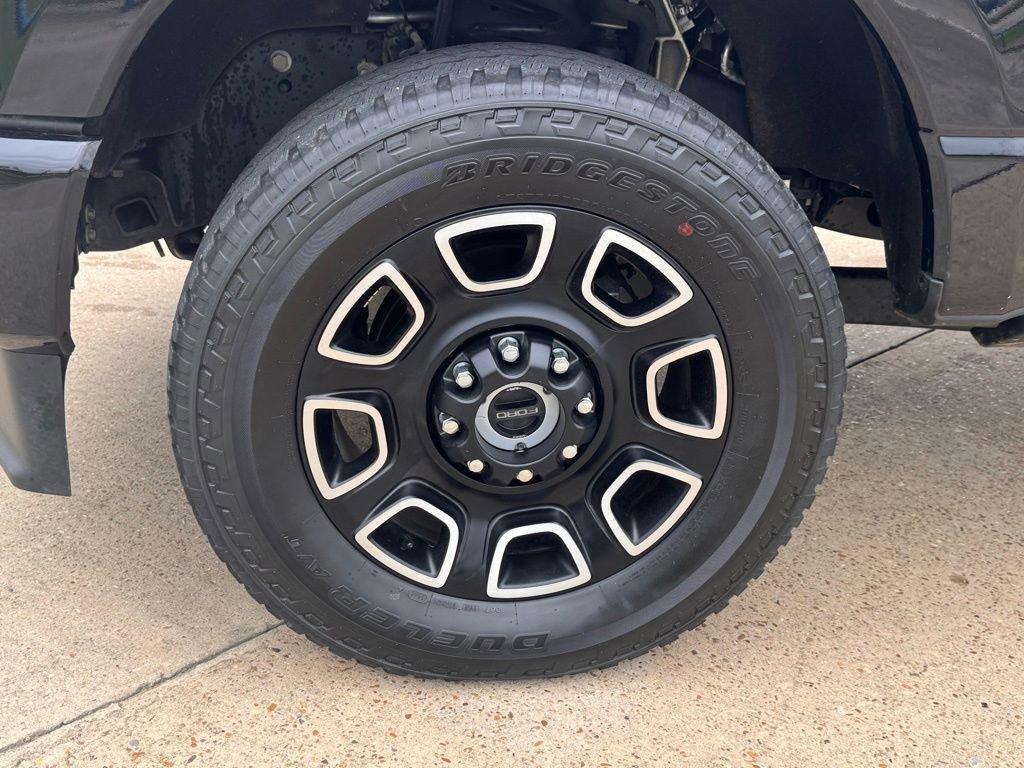 Used 2024 Ford F250 Platinum w/ FX4 Off-Road Package AWD/4WD image 15