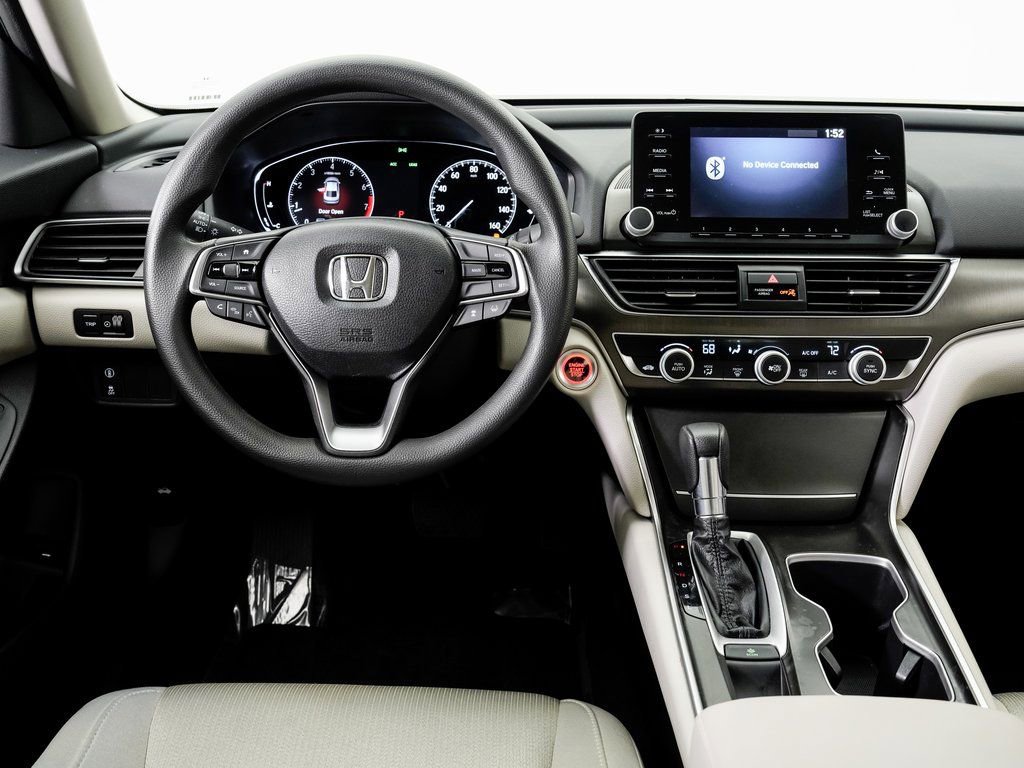 Used 2018 Honda Accord LX image 15