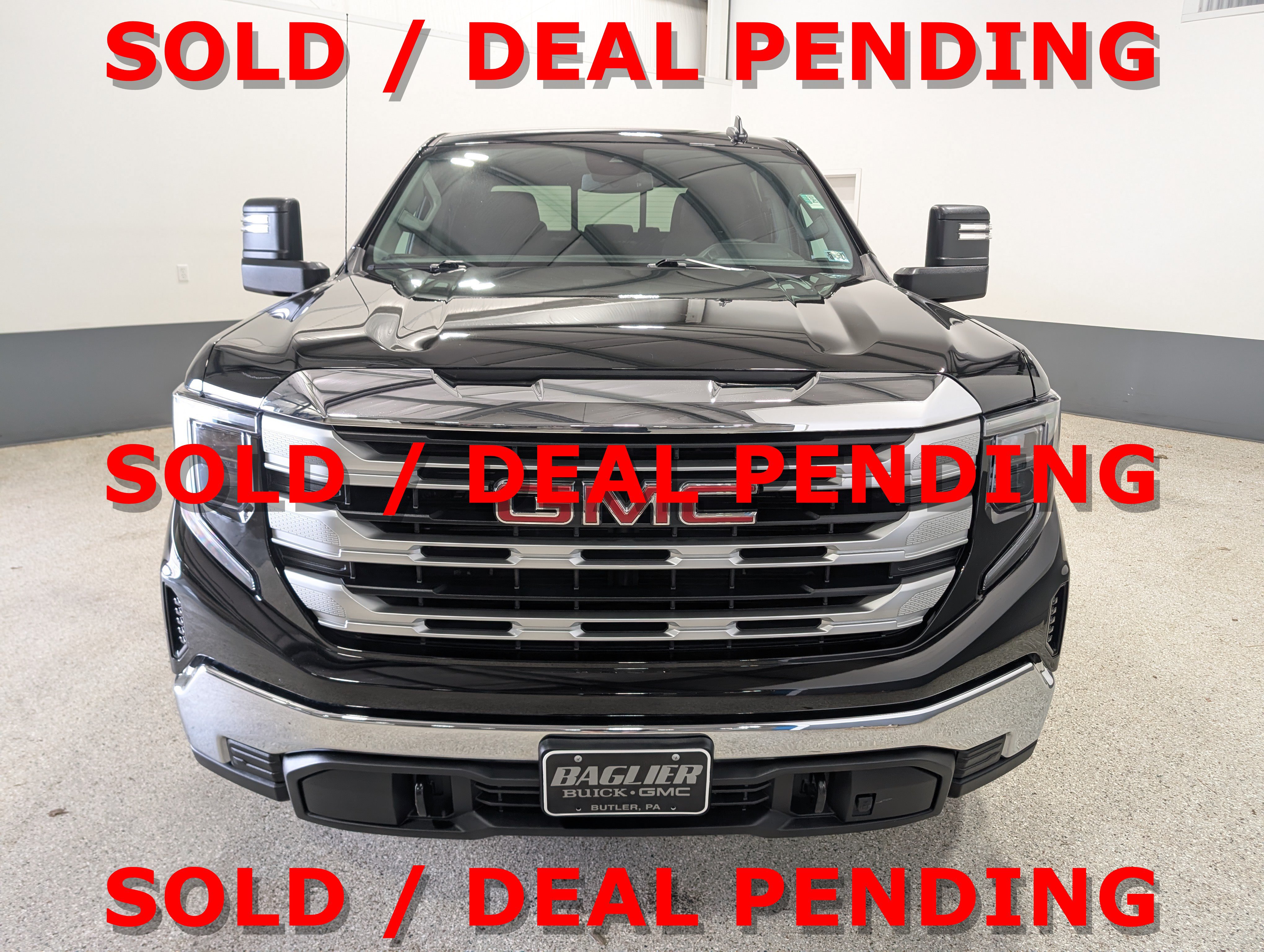 Used 2024 GMC Sierra 1500 SLE w/ Preferred Package AWD/4WD image 8